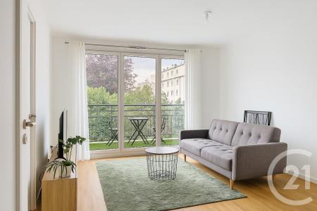 Suresnes, イル＝ド＝フランス 92150, アキタン