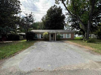 153 N Hickory Street, Piggott, Arkansas 72454