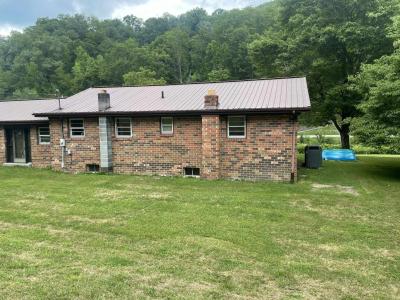 9010 South Highway 421, Manchester, Kentucky 40962