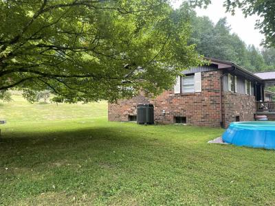 9010 South Highway 421, Manchester, Kentucky 40962