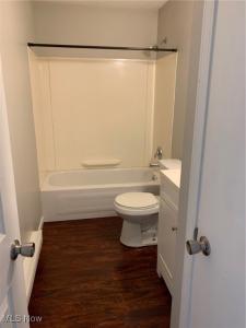 326/328 Abbe Road, Sheffield Lake, Огайо 44054, Соединенные Штаты