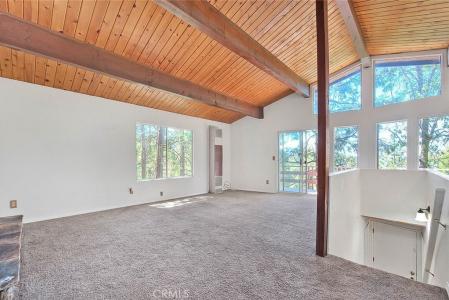 23771 Lakeview Drive, Crestline, Калифорния 92325, Соединенные Штаты