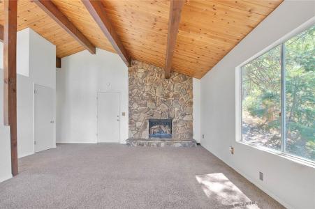 23771 Lakeview Drive, Crestline, Калифорния 92325, Соединенные Штаты