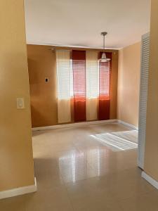 700 Nottingham Circle A, Greenacres, Florida 33463, HOA KỲ