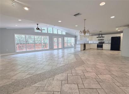 6924 Greenhill Place, Tampa, Florida 33617, USA