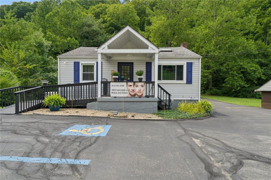 2614 Lincoln Way, White Oak, Пенсильвания 15131, Соединенные Штаты