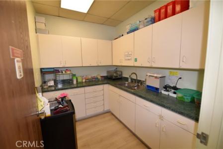 6410 Cedar Street, Huntington Park, Калифорния 90255, Соединенные Штаты