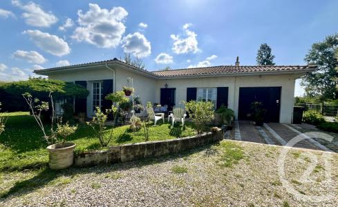 Tresses, Aquitania 33370, Francia