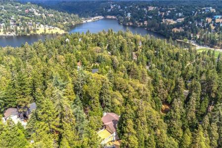 963 Jungfrau Drive, Crestline, Californie 92325, États-Unis