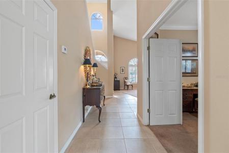 10713 Cape Hatteras Drive, Tampa, Florida 33615, Estados Unidos