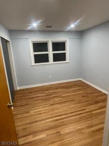 727 Adams Ave, Elizabeth City, 紐澤西州 07201-1632, 美國