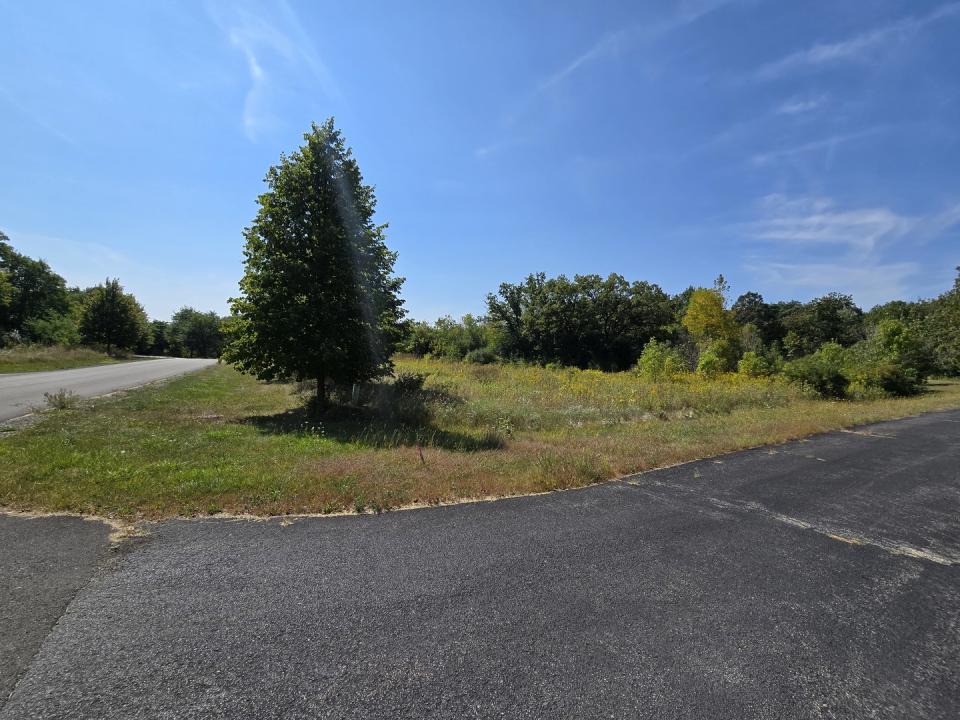 40342 N Belle Foret Drive, Wadsworth, Illinois 60083