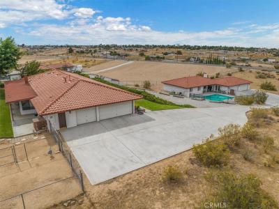 18333 Talisman Street, Hesperia, California 92345, USA