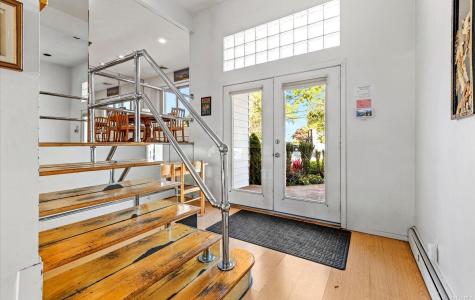 2028 Ellen Drive, Merrick, NY 11566, USA