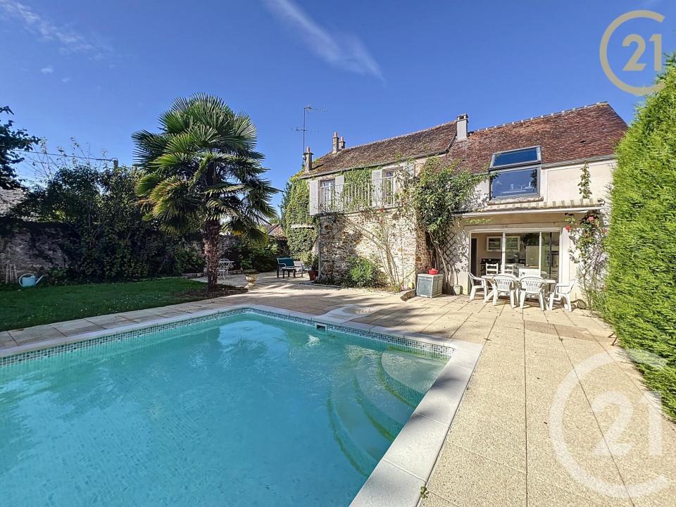 Pringy, Île-de-France 77310, França