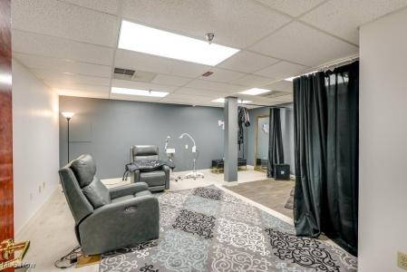 23 S Court Street L-3, Medina, Ohio 44256