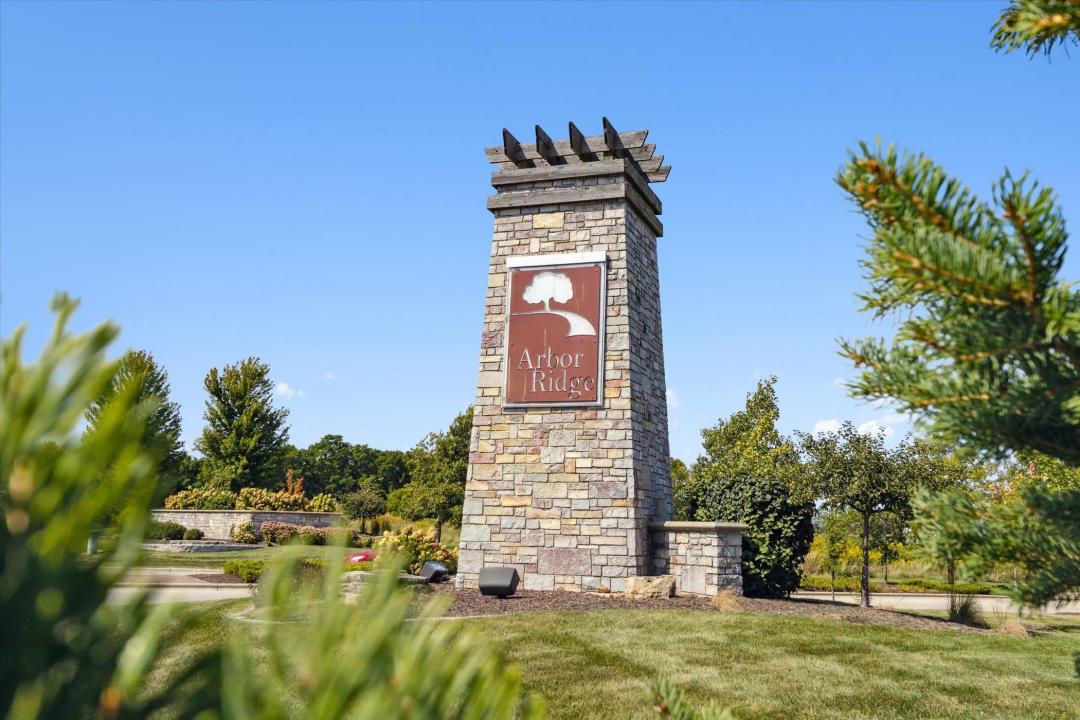 L105 Greenway Circle, Janesville, Wisconsin 53548