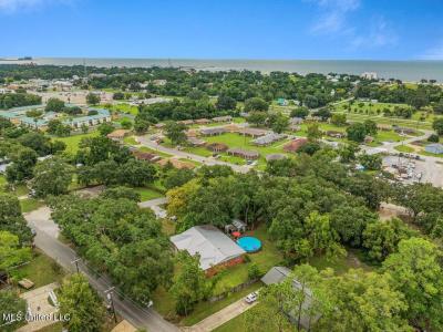 503 W Old Pass Road Road, Long Beach, Mississippi 39560, Estados Unidos
