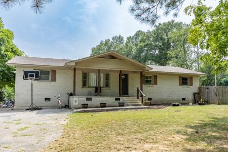 2632 Morris Ferry Bridge Rd, Winchester, Tennessee 37398, USA