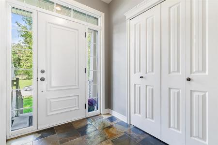 16820  Rue du Saphir, Mirabel, Quebec J7N 0G4, Canadá