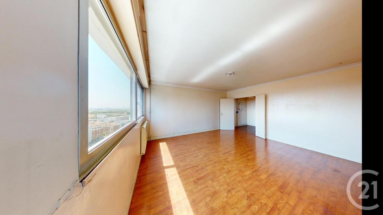La Courneuve, Île-de-France 93120, France