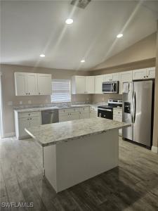3313 11th Street SW, Lehigh Acres, 佛罗里达州 33976, 美国