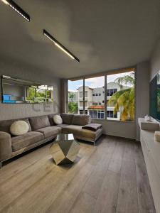 avenida R16 Conjunto Residencia Puerto Aventura, Lechería, Anzoategui 6016, Venezuela