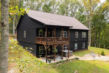 9 Cutters Way, Hayesville, 北卡罗来纳州 28904, 美国