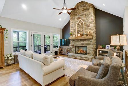 9 Cutters Way, Hayesville, 北卡罗来纳州 28904, 美国