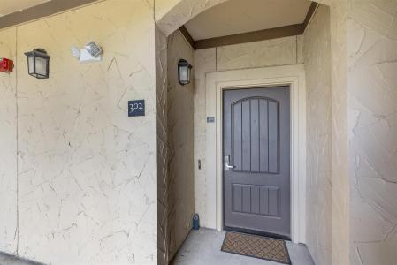 6712 Lantern View DR 302, Jonestown, Texas 78645, USA