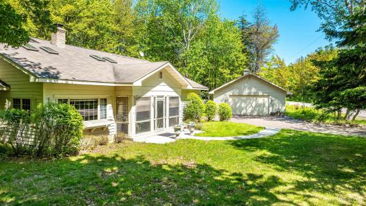 29876 Rabbit Bay, Lake Linden, Michigan 49945, HOA KỲ