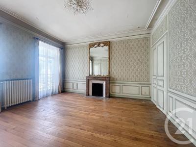 Reims, Champagne-Ardenne 51100, France