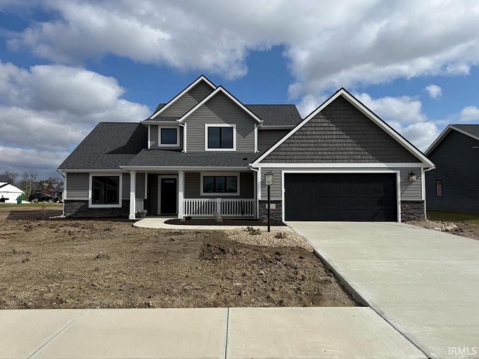 22215 Travertine Run, Woodburn, Indiana 46797