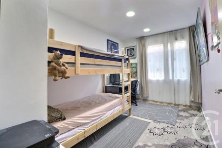 Paris, Île-de-France 75010, France