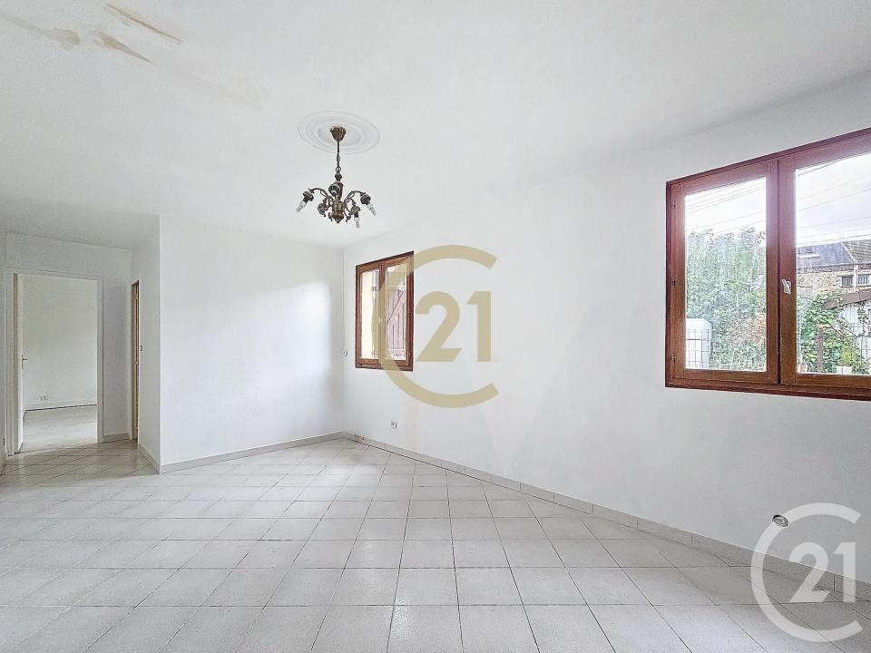 Villiers Le Bel, Île-de-France 95400, 法国