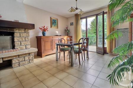 Aulnay Sous Bois, איל-דה-פרנס 93600, צרפת 