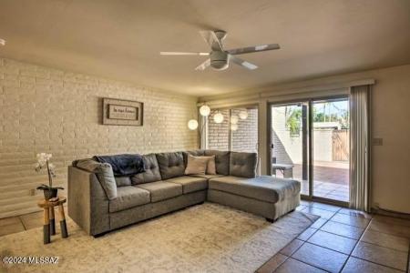 7873 E Lester Street, Tucson, Arizona 85715, Estados Unidos