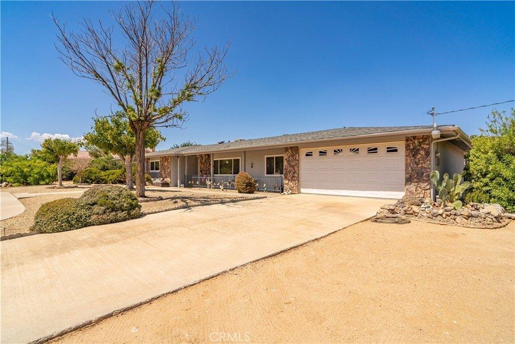 18016 Mauna Loa Street, Hesperia, California 92345