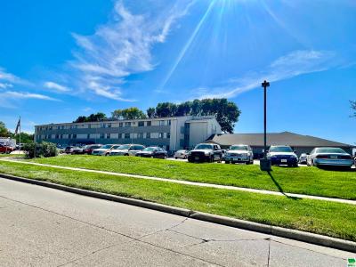 5300 Stone Ave, Sioux City, Iowa 51106, USA