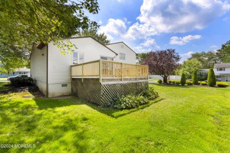 20 Creighton Circle, Old Bridge, NJ 08857, USA