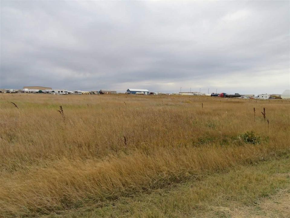 00 Nw, Ross, North Dakota 58766