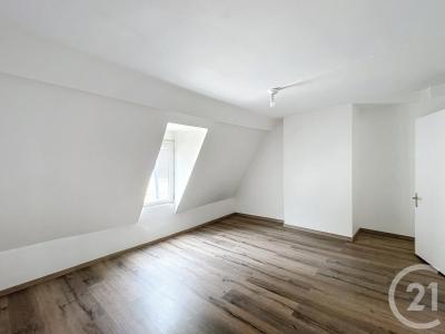 Sens, Bourgogne 89100, France