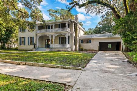 321 S Brooksville Avenue, Brooksville, Florida 34601