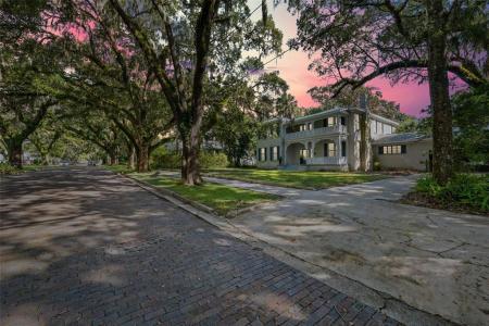 321 S Brooksville Avenue, Brooksville, Florida 34601, USA