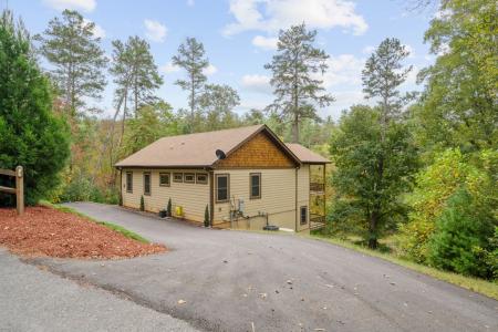 292 Silver Fox Trail, Blue Ridge, Georgia 30513