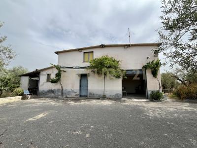 Belpasso, Sicilia 95032, Italia