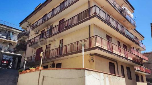 Paternò, Sicilia 95047, Italie