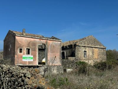Belpasso, Sicilia 95032, イタリア