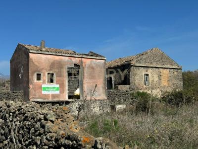 Belpasso, Sicilia 95032, イタリア