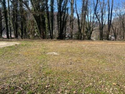 120 6th Street, Elkhorn City, Kentucky 41522